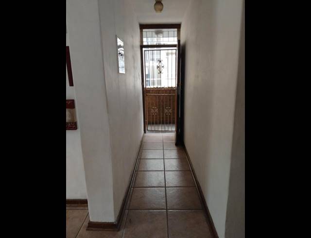 2 BEDROOM APARTMENT FOR SALE IN ARCADIA